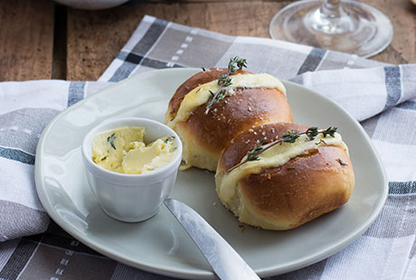 Petits pains au Brézain et au beurre d'ail